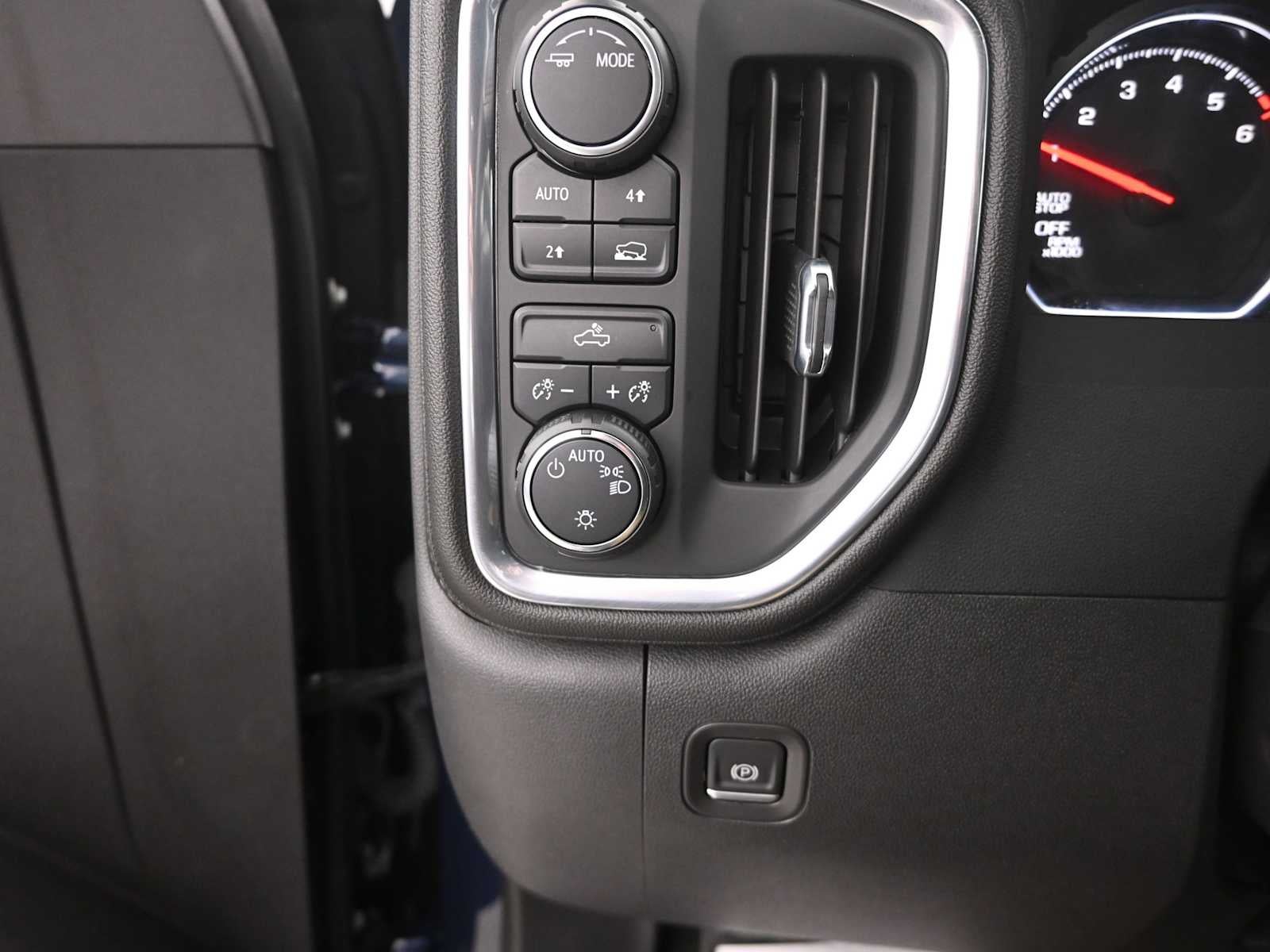 2022 Chevrolet Silverado 1500 LTD LT (2FL)