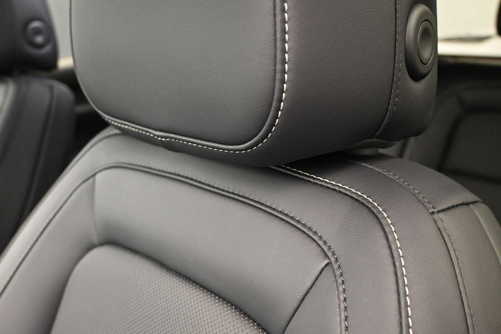 2027 GMC Terrain Elevation - Photo 24