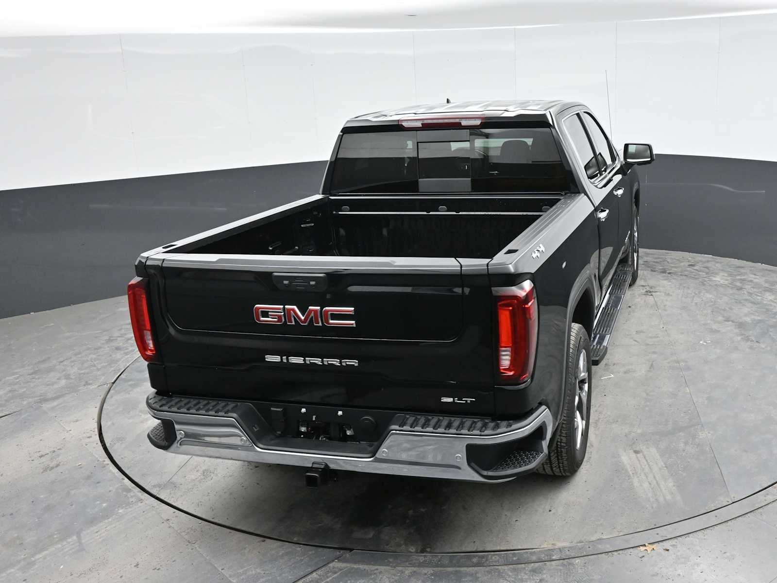 2026 GMC Sierra 1500 SLT - Photo 36