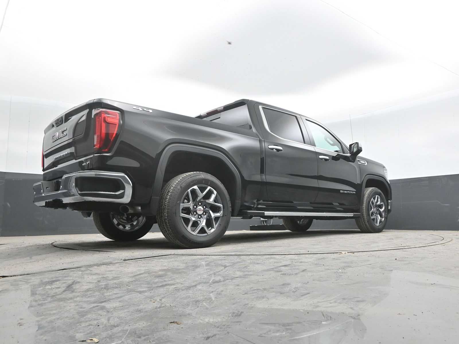 2026 GMC Sierra 1500 SLT - Photo 49