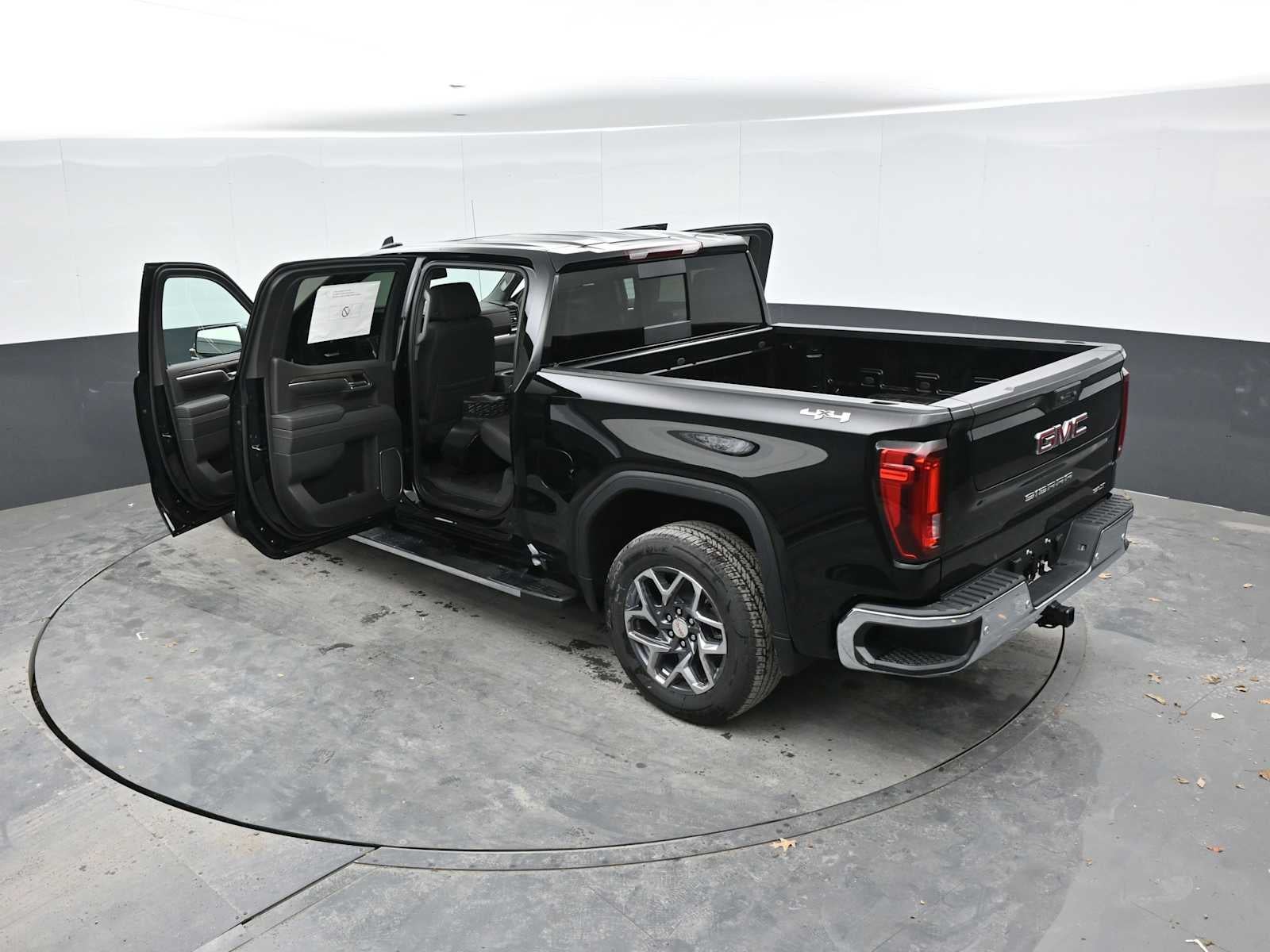 2026 GMC Sierra 1500 SLT - Photo 50