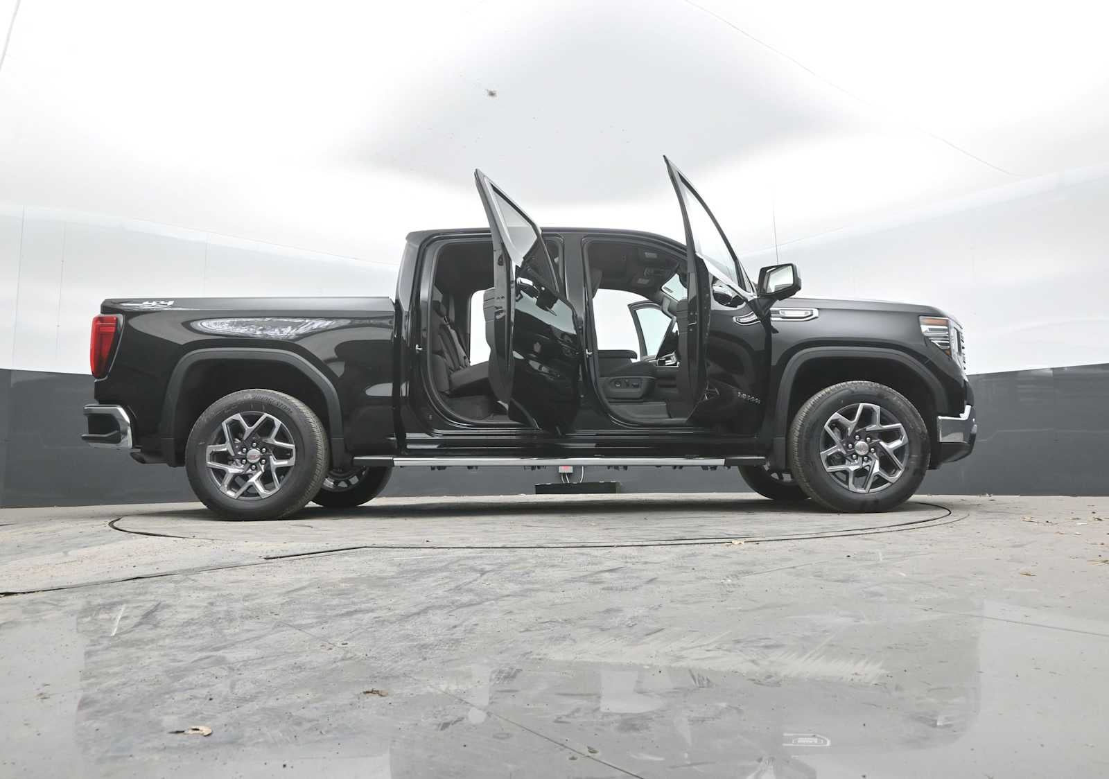 2026 GMC Sierra 1500 SLT - Photo 54