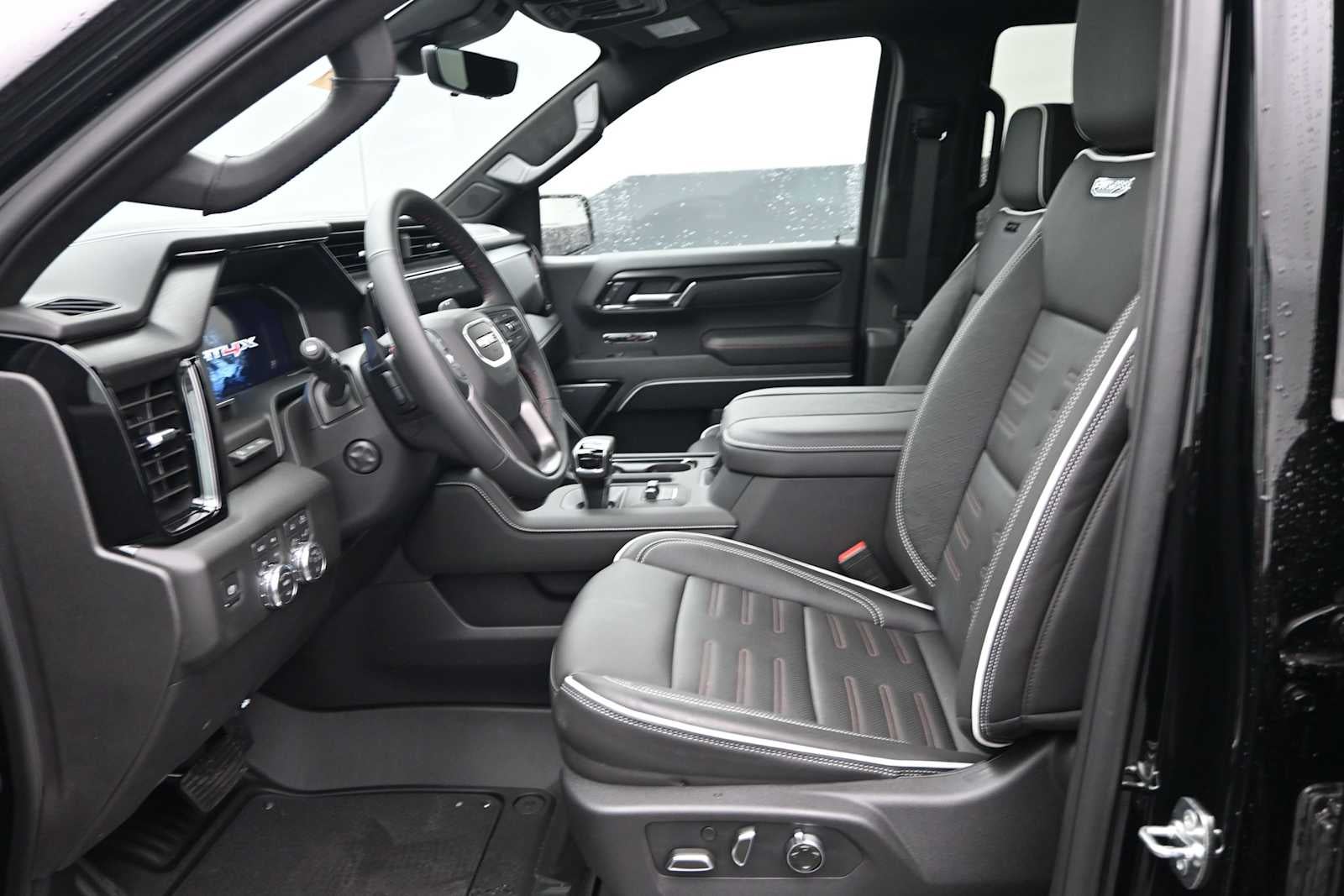 2026 GMC Sierra 1500 AT4X - Photo 12