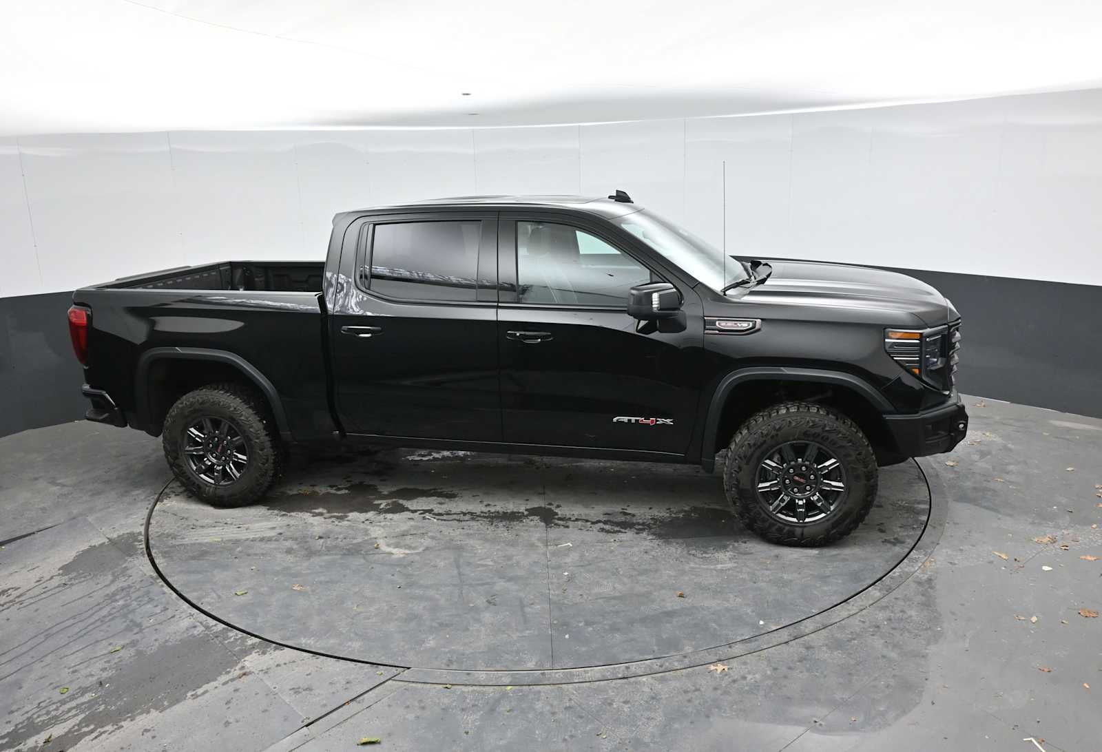2026 GMC Sierra 1500 AT4X - Photo 28