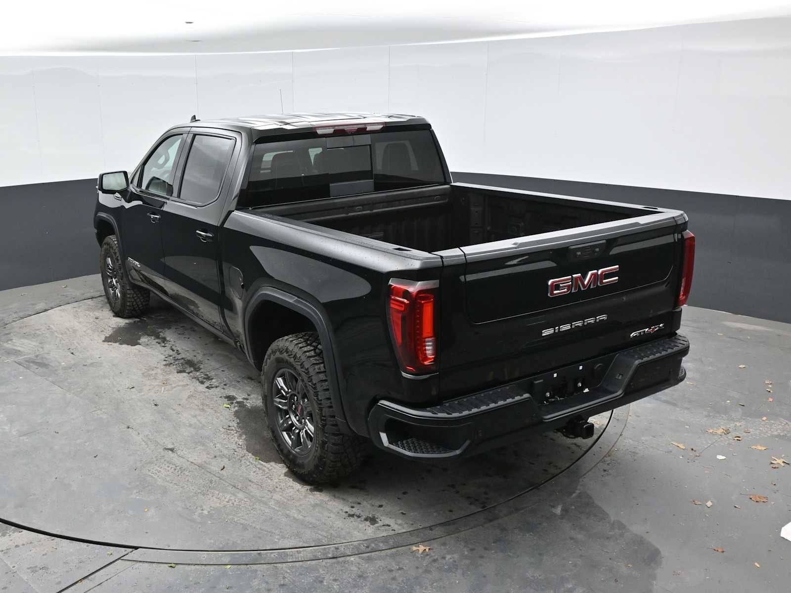 2026 GMC Sierra 1500 AT4X - Photo 31