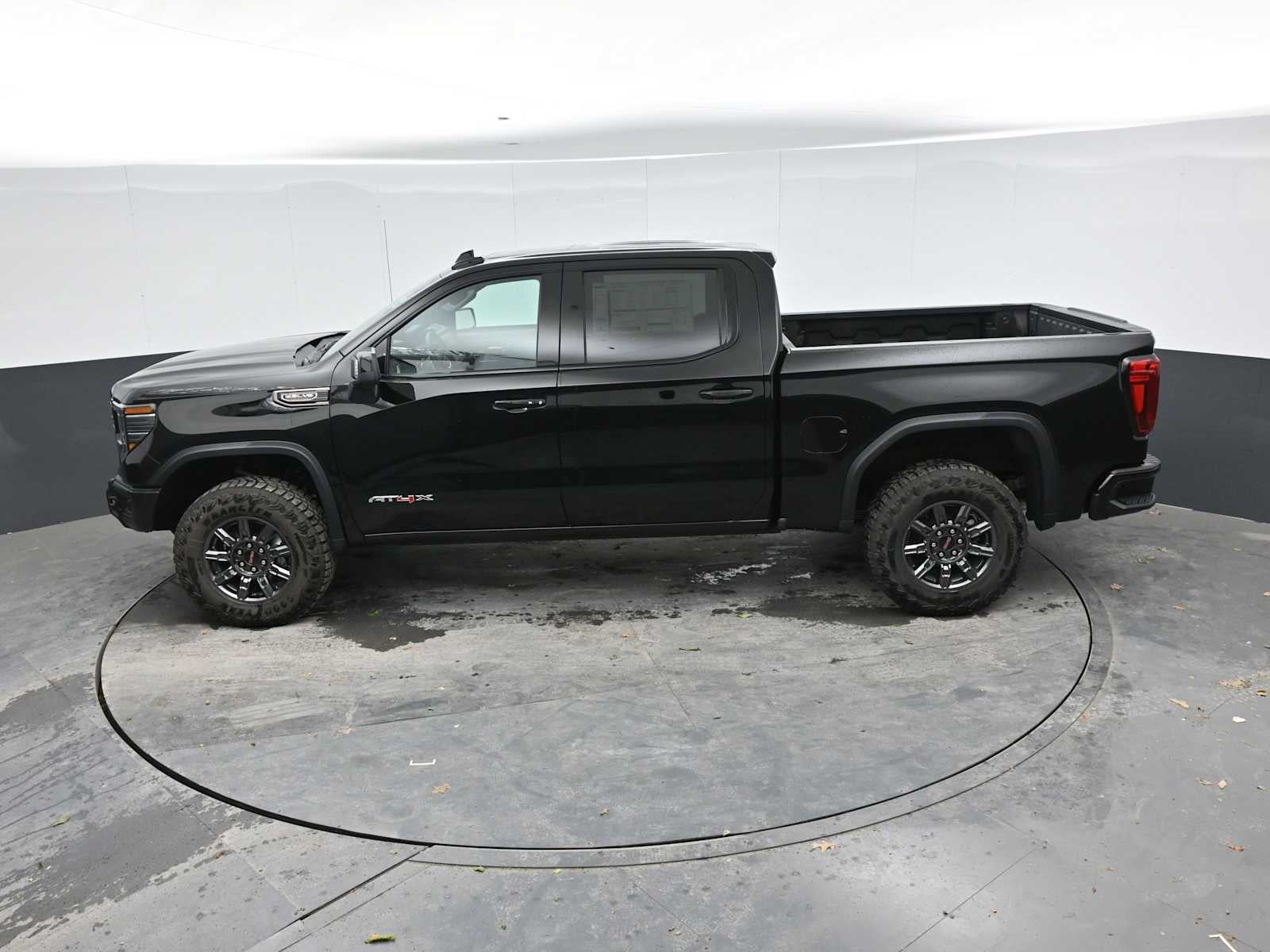 2026 GMC Sierra 1500 AT4X - Photo 33