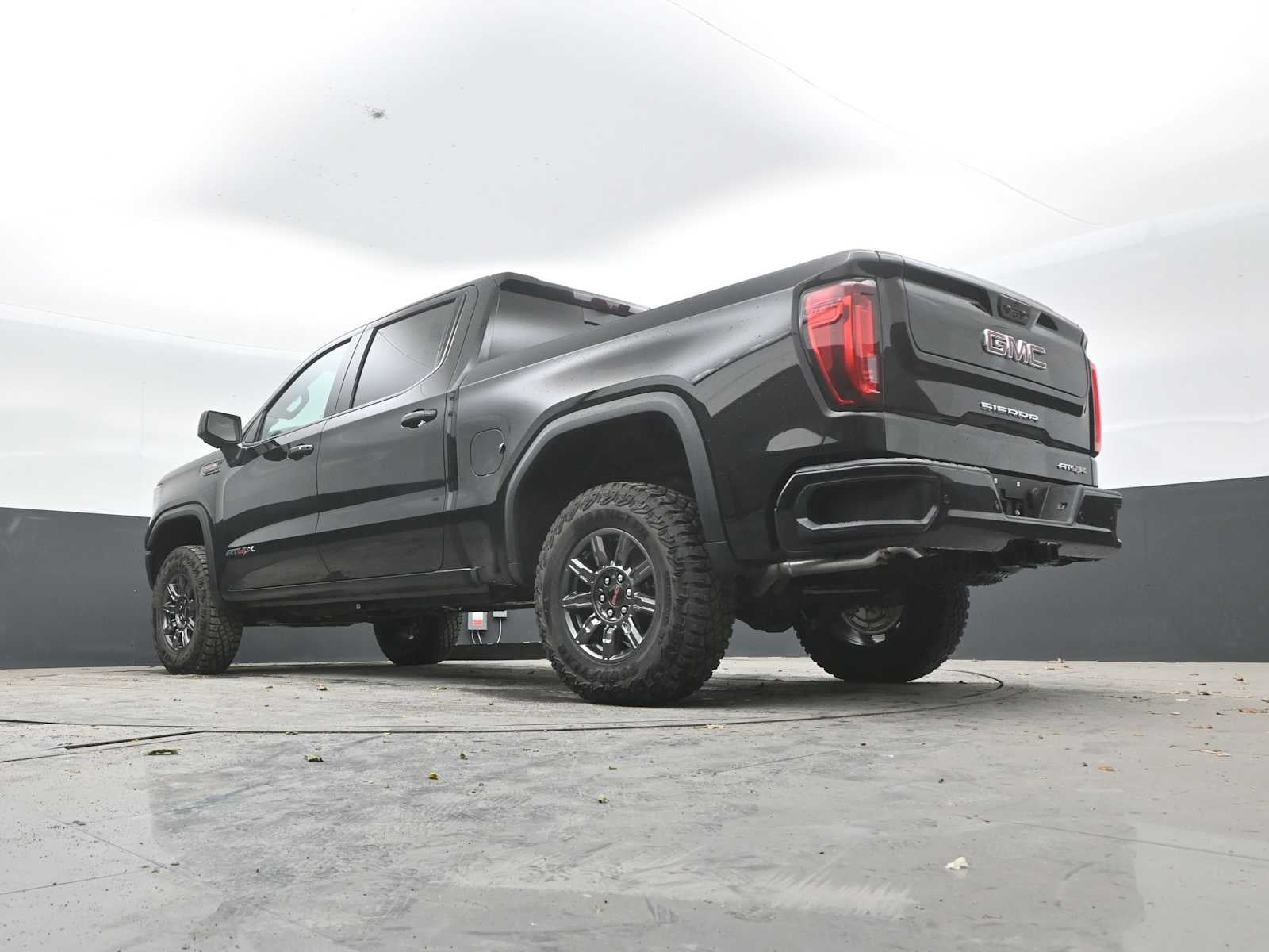 2026 GMC Sierra 1500 AT4X - Photo 37