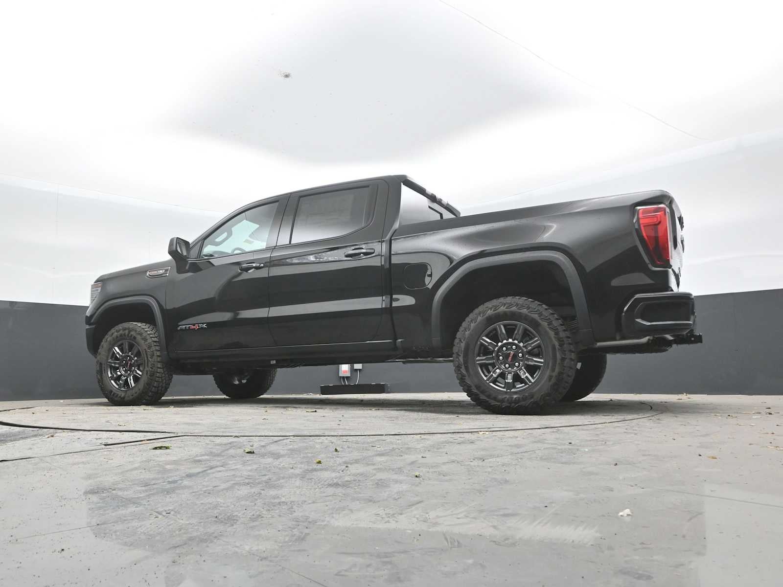 2026 GMC Sierra 1500 AT4X - Photo 38