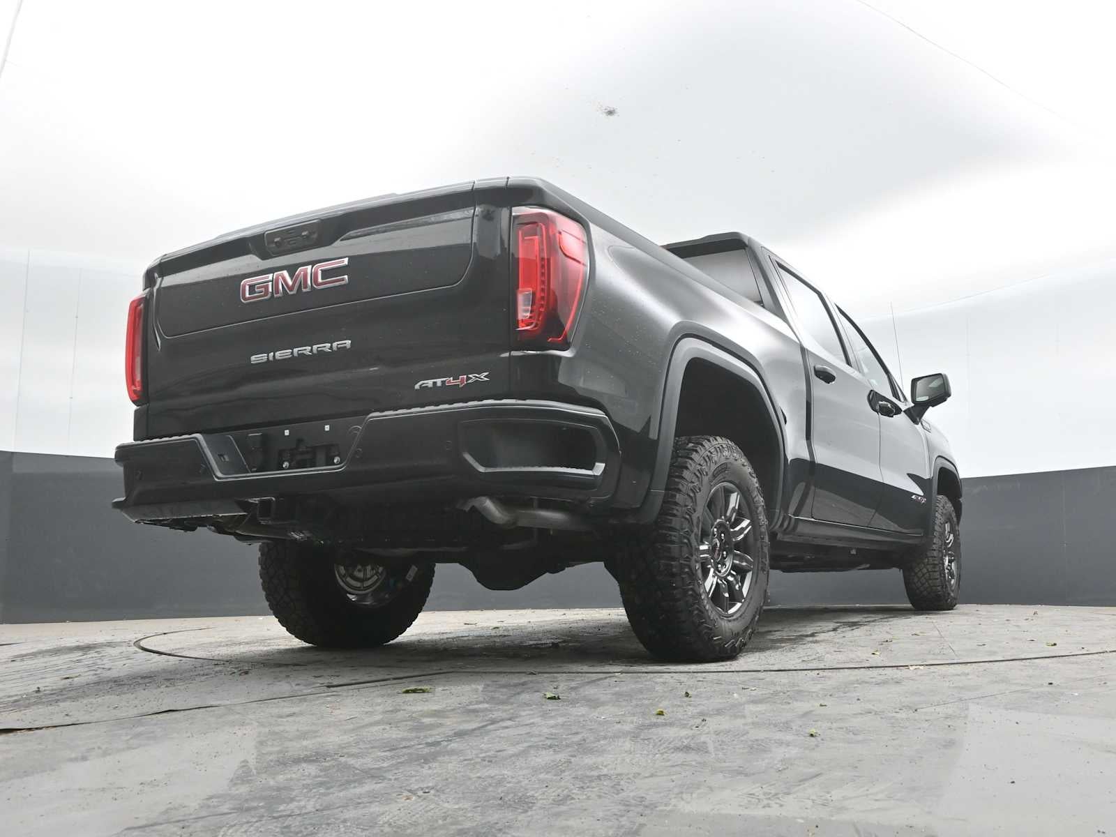 2026 GMC Sierra 1500 AT4X - Photo 47