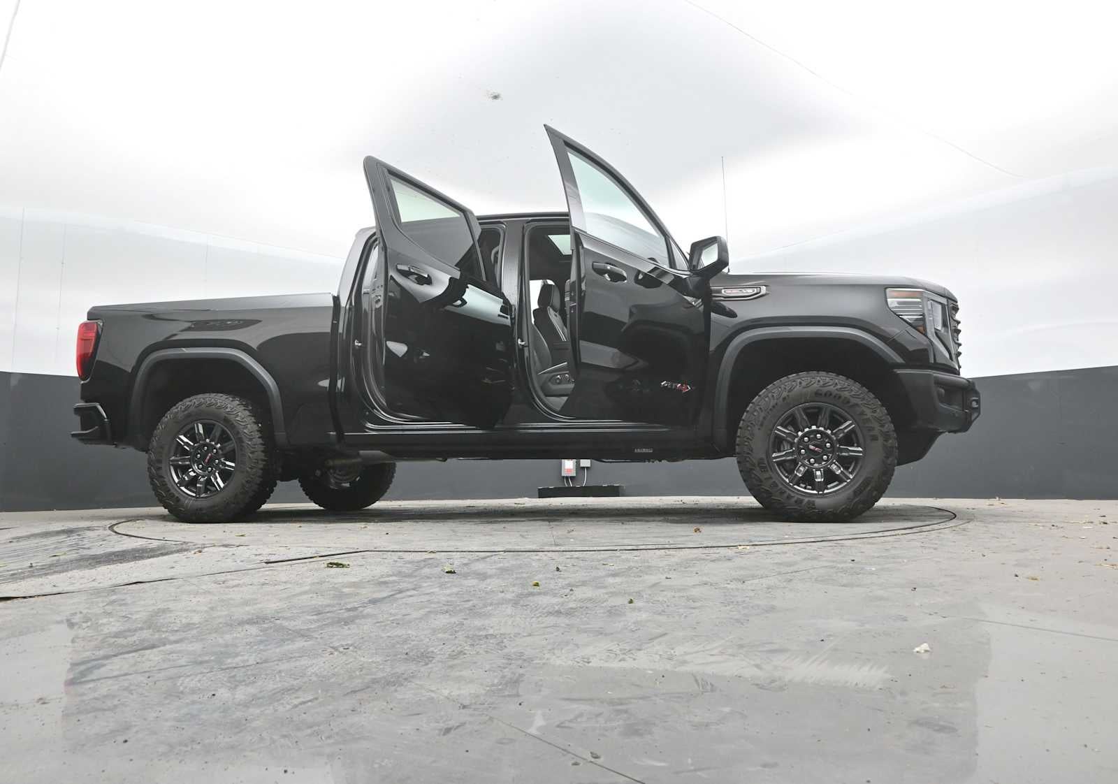 2026 GMC Sierra 1500 AT4X - Photo 53