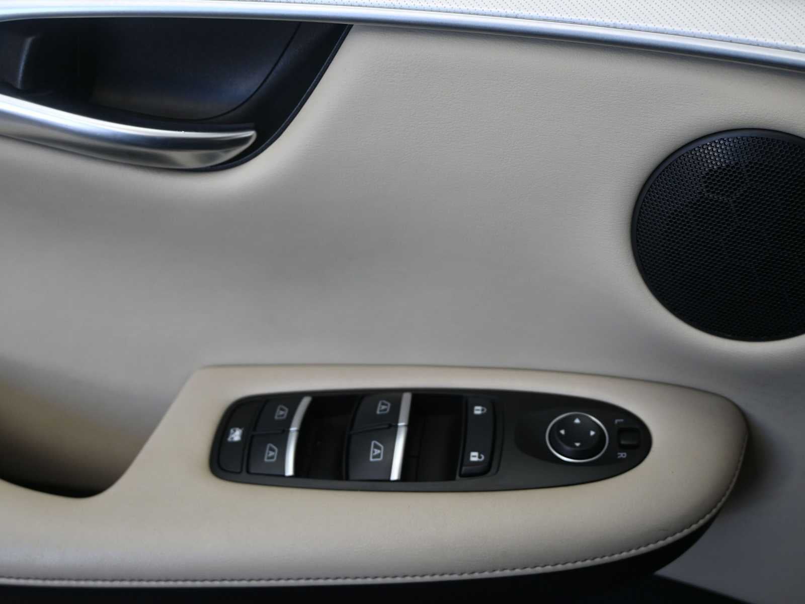 2021 INFINITI QX50 LUXE