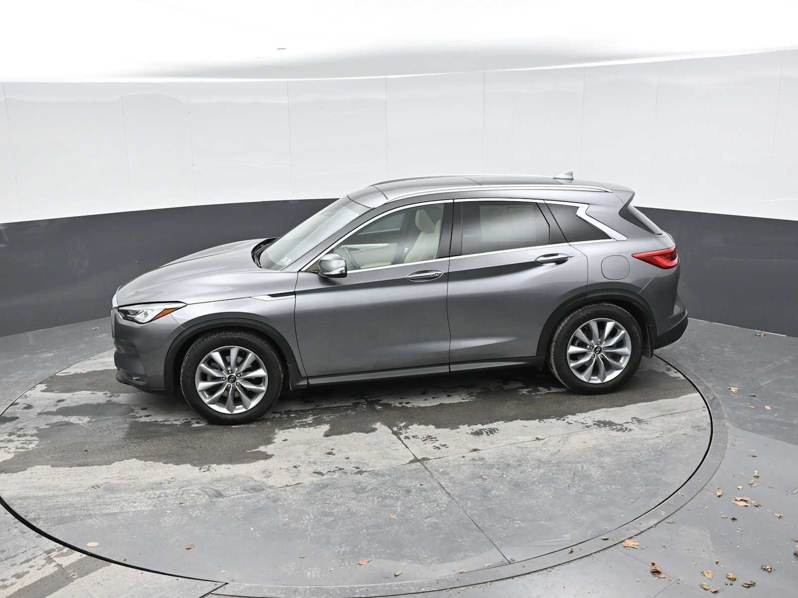 2021 INFINITI QX50 LUXE