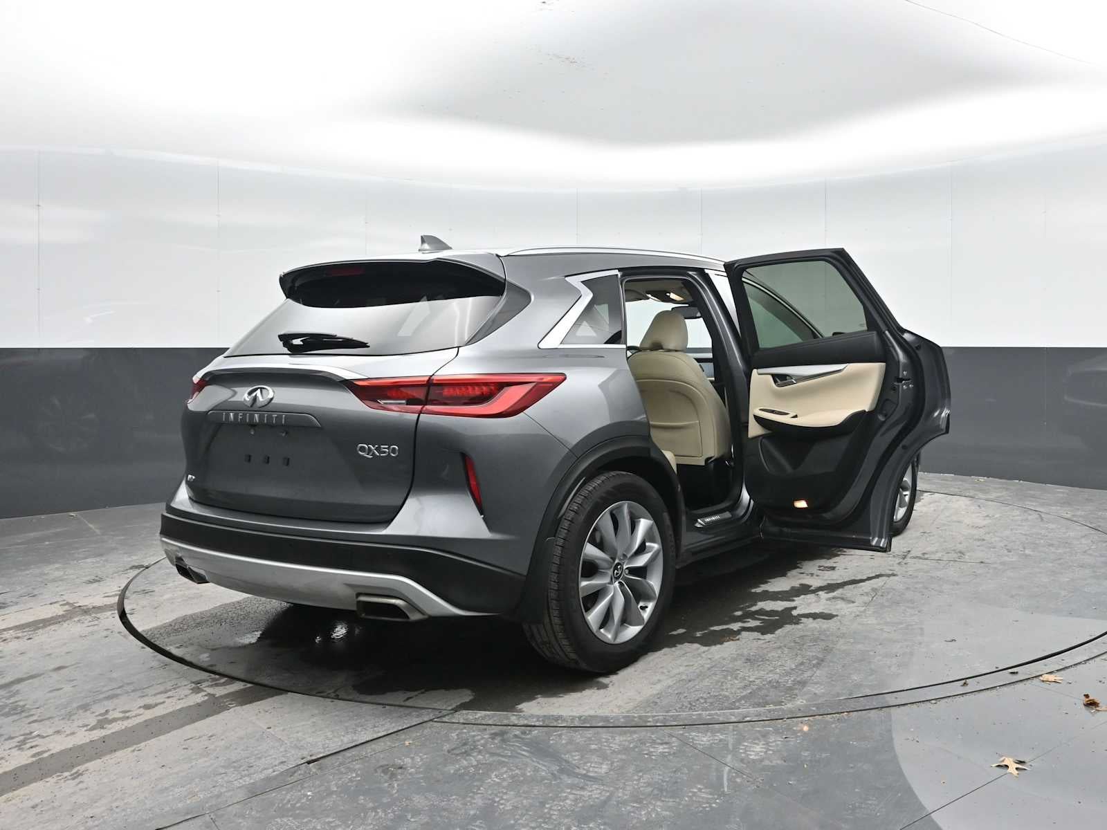 2021 INFINITI QX50 LUXE