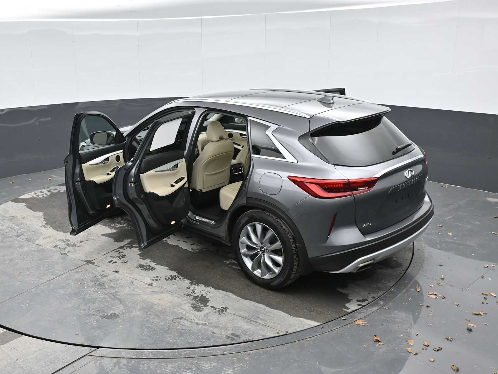 2021 INFINITI QX50 LUXE