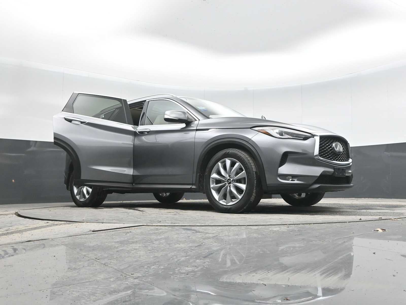 2021 INFINITI QX50 LUXE