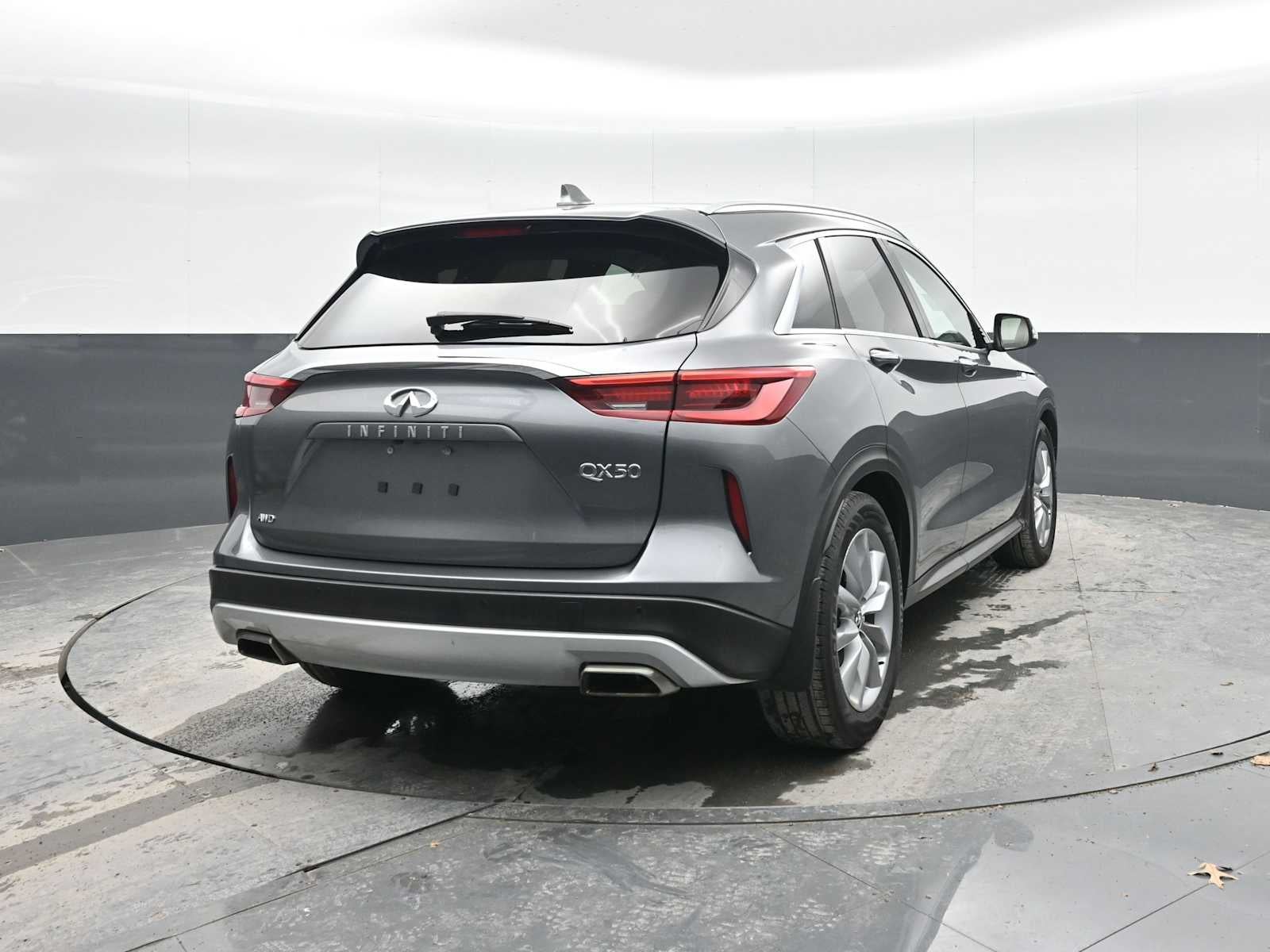 2021 INFINITI QX50 LUXE