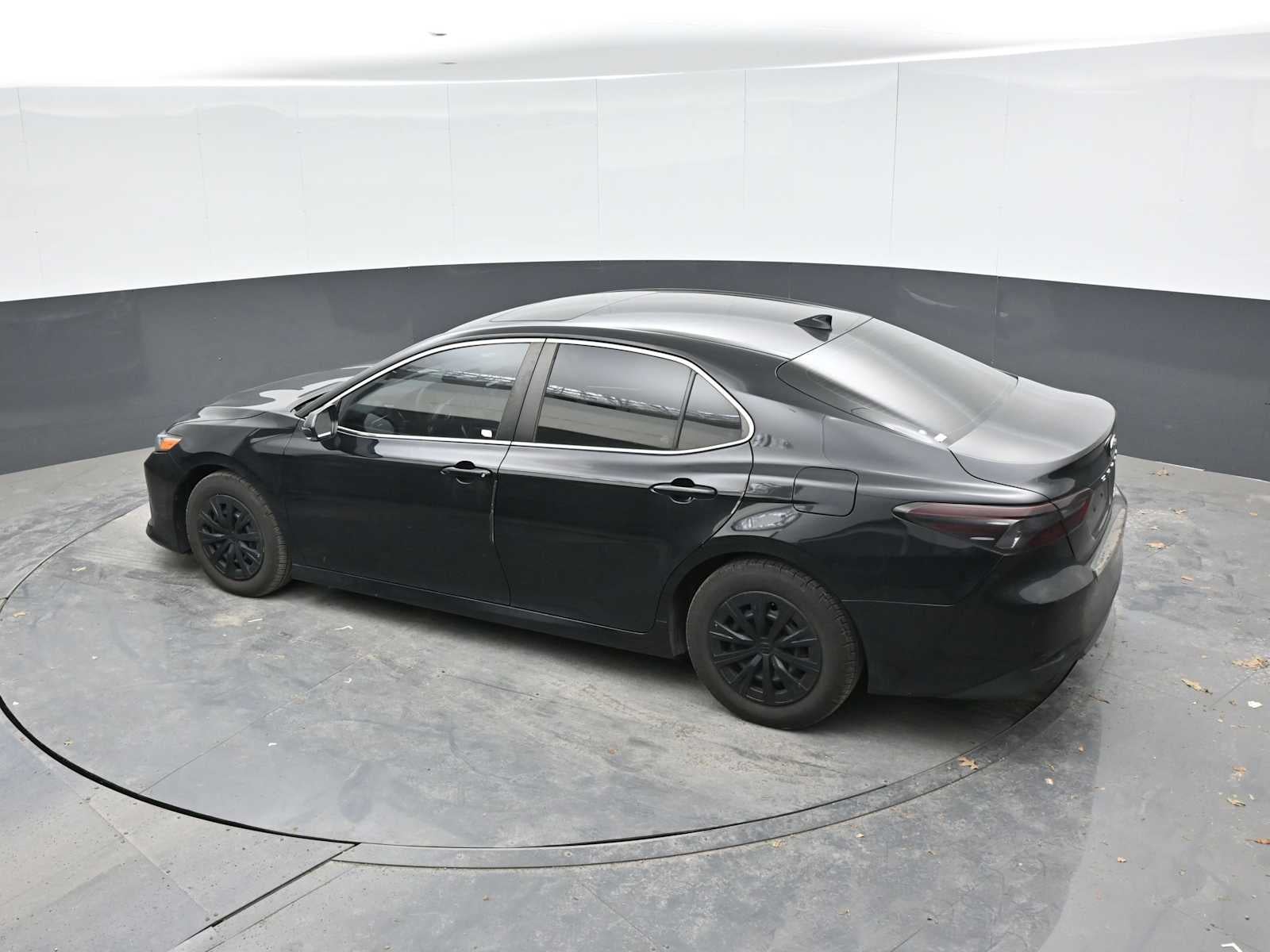 2022 Toyota Camry Hybrid LE