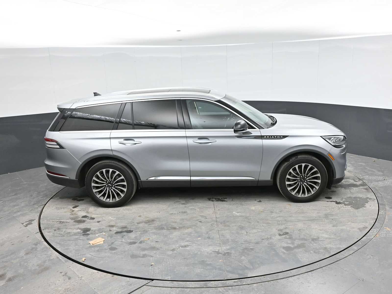 2023 Lincoln Aviator Standard