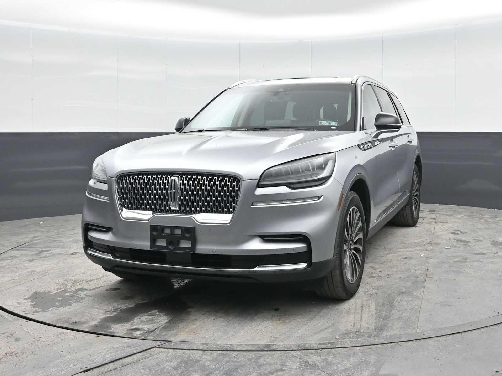 2023 Lincoln Aviator Standard