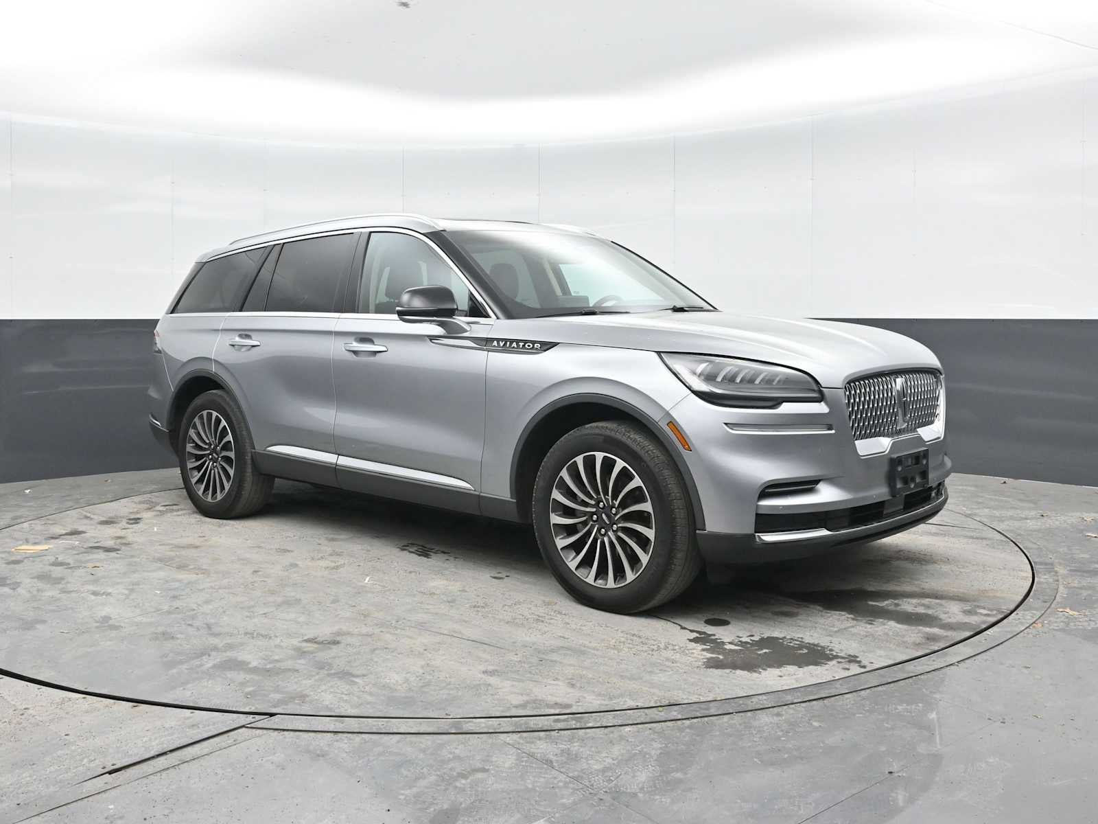 2023 Lincoln Aviator Standard