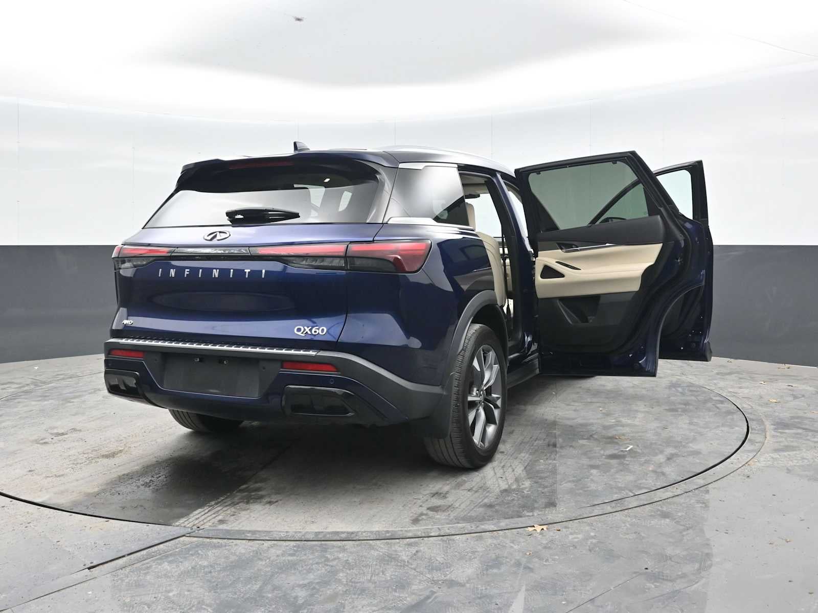 2023 INFINITI QX60 LUXE
