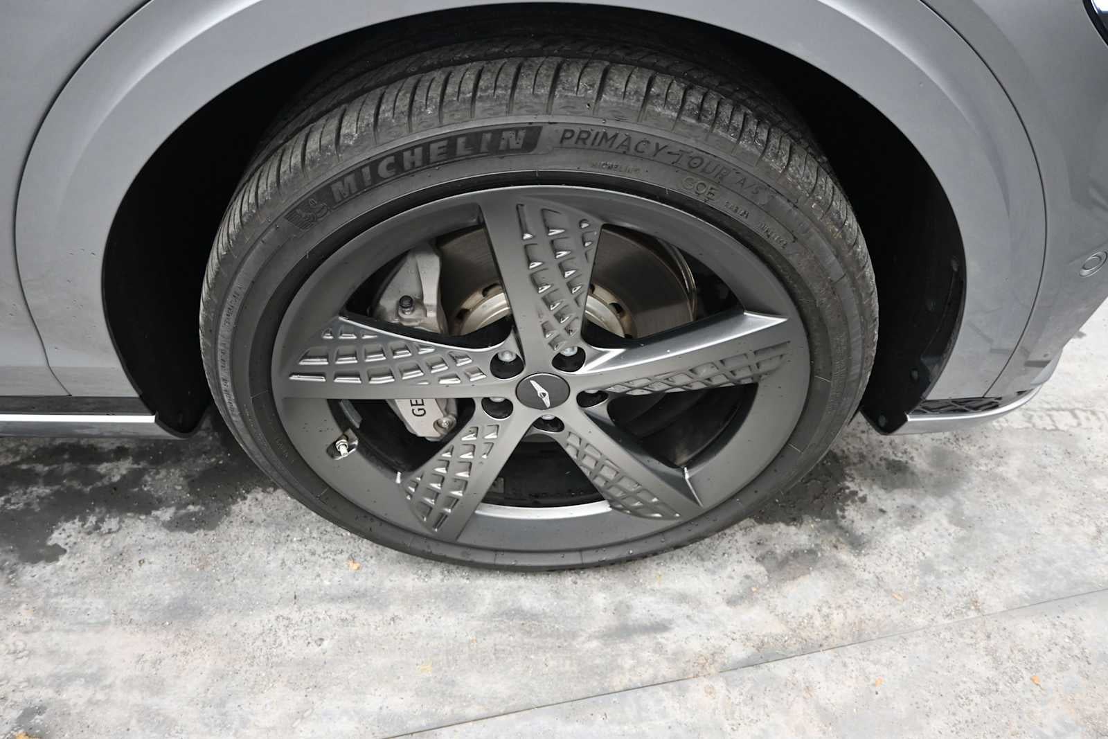 2024 Genesis GV70 2.5T