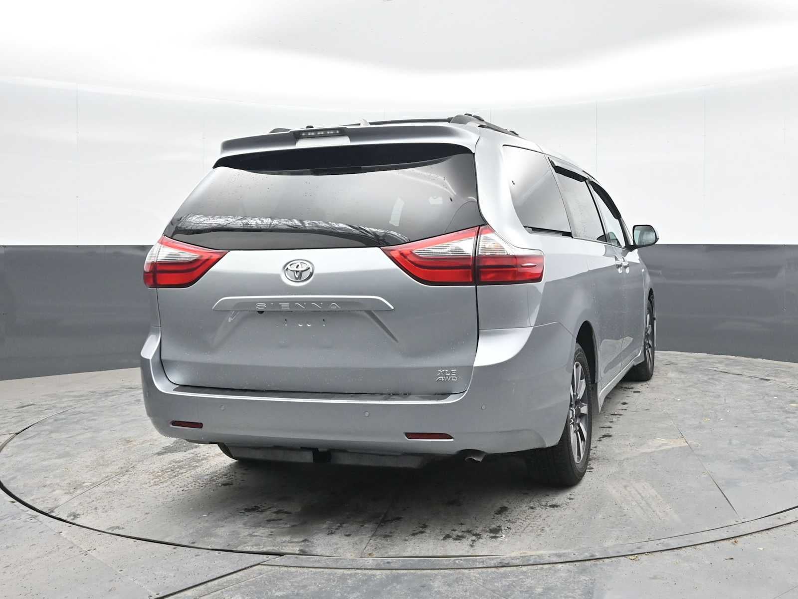 2020 Toyota Sienna XLE