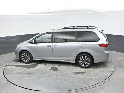 2020 Toyota Sienna XLE