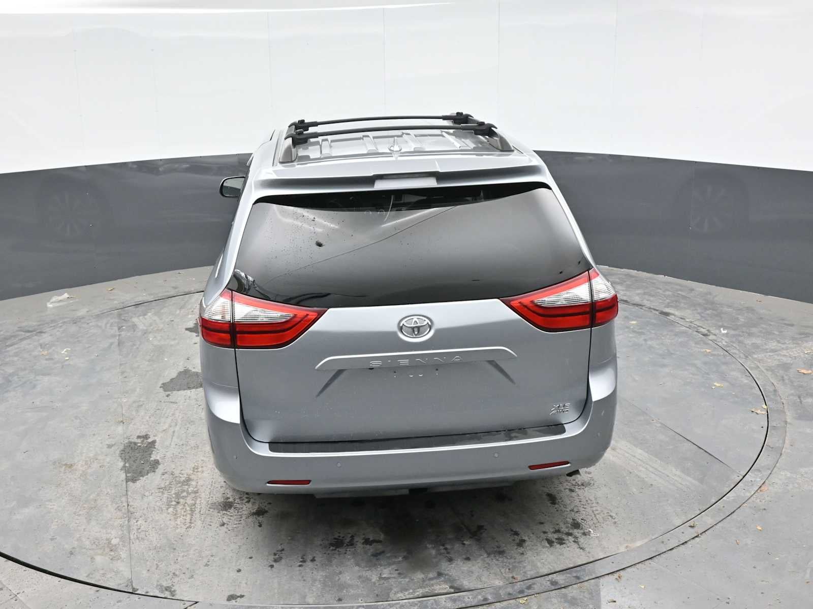 2020 Toyota Sienna XLE
