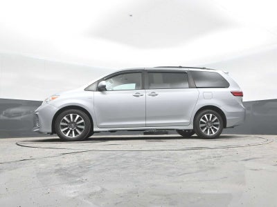 2020 Toyota Sienna XLE