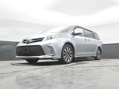 2020 Toyota Sienna XLE
