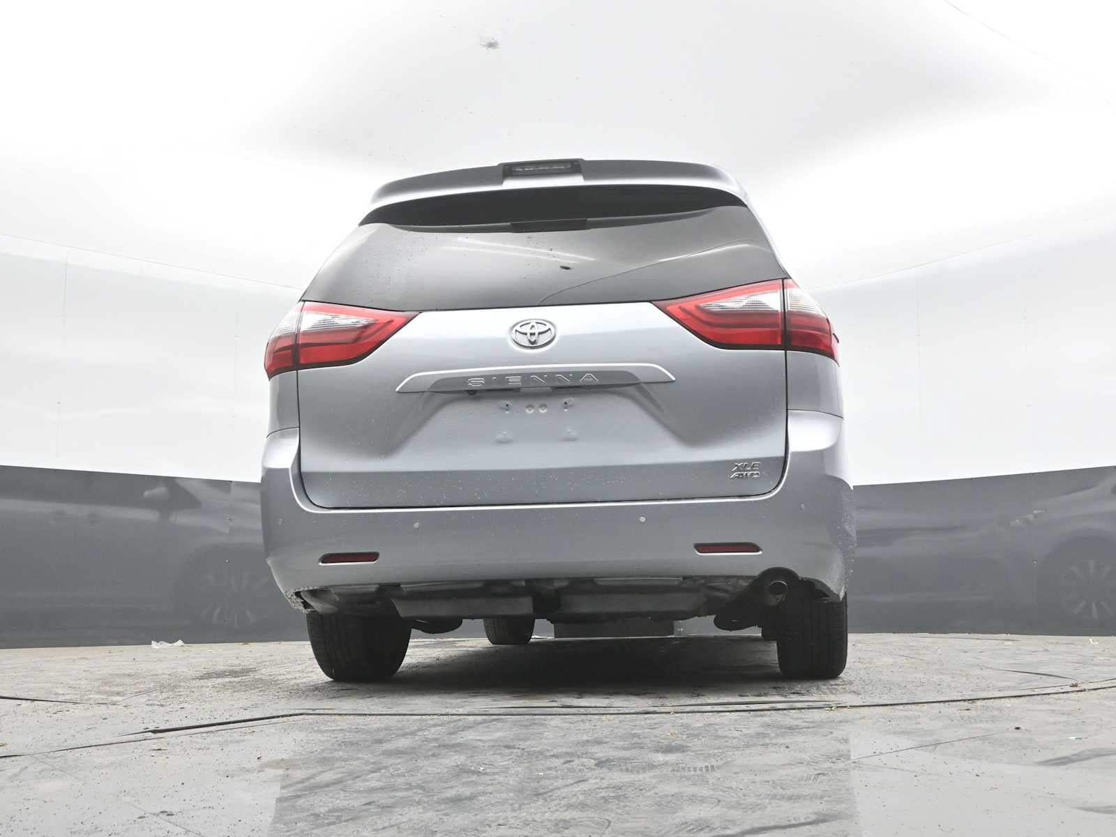 2020 Toyota Sienna XLE