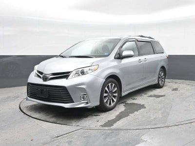 2020 Toyota Sienna XLE