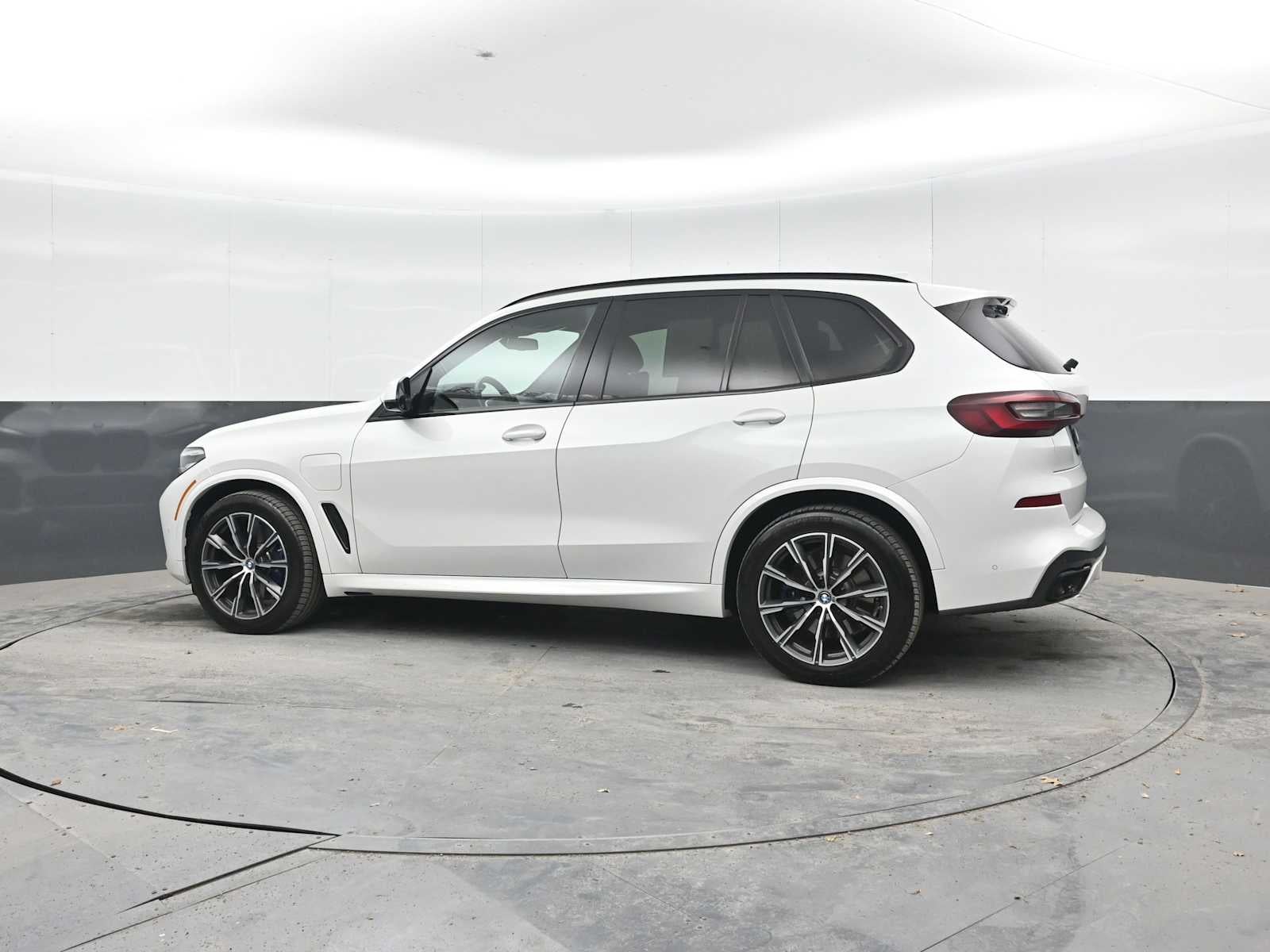 2022 BMW X5 xDrive45e