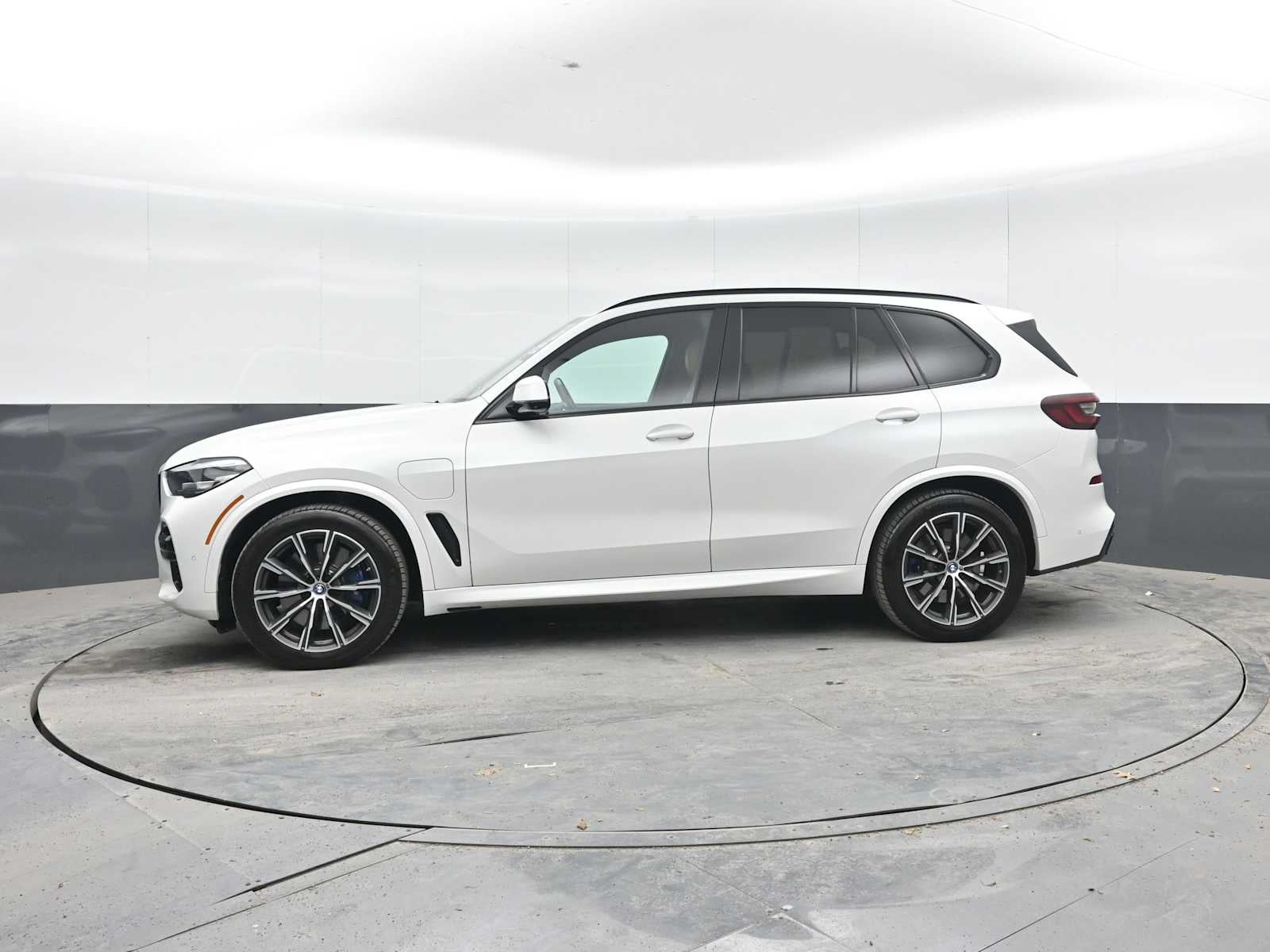 2022 BMW X5 xDrive45e
