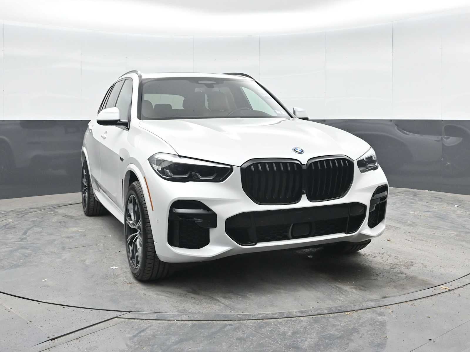 2022 BMW X5 xDrive45e