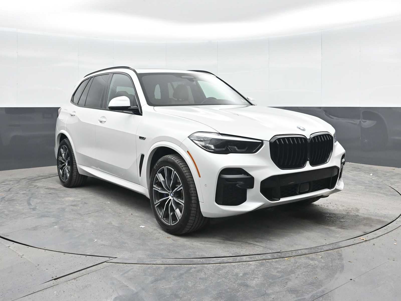 2022 BMW X5 xDrive45e