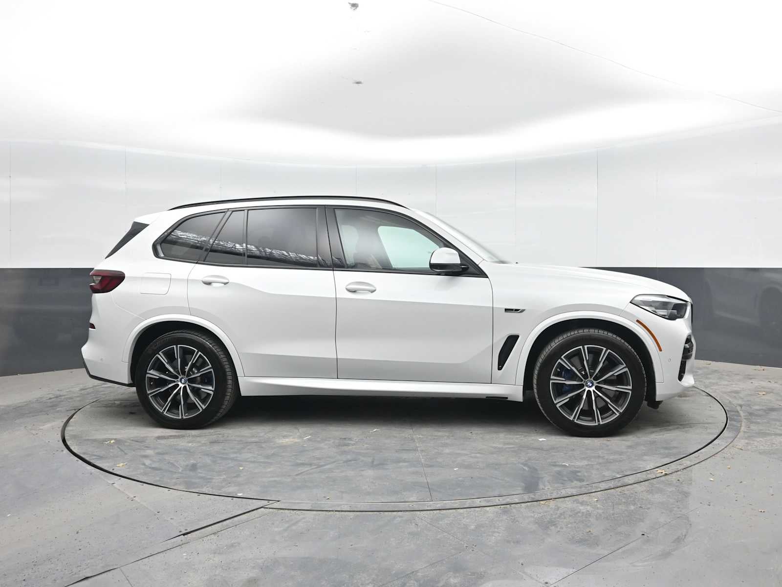 2022 BMW X5 xDrive45e