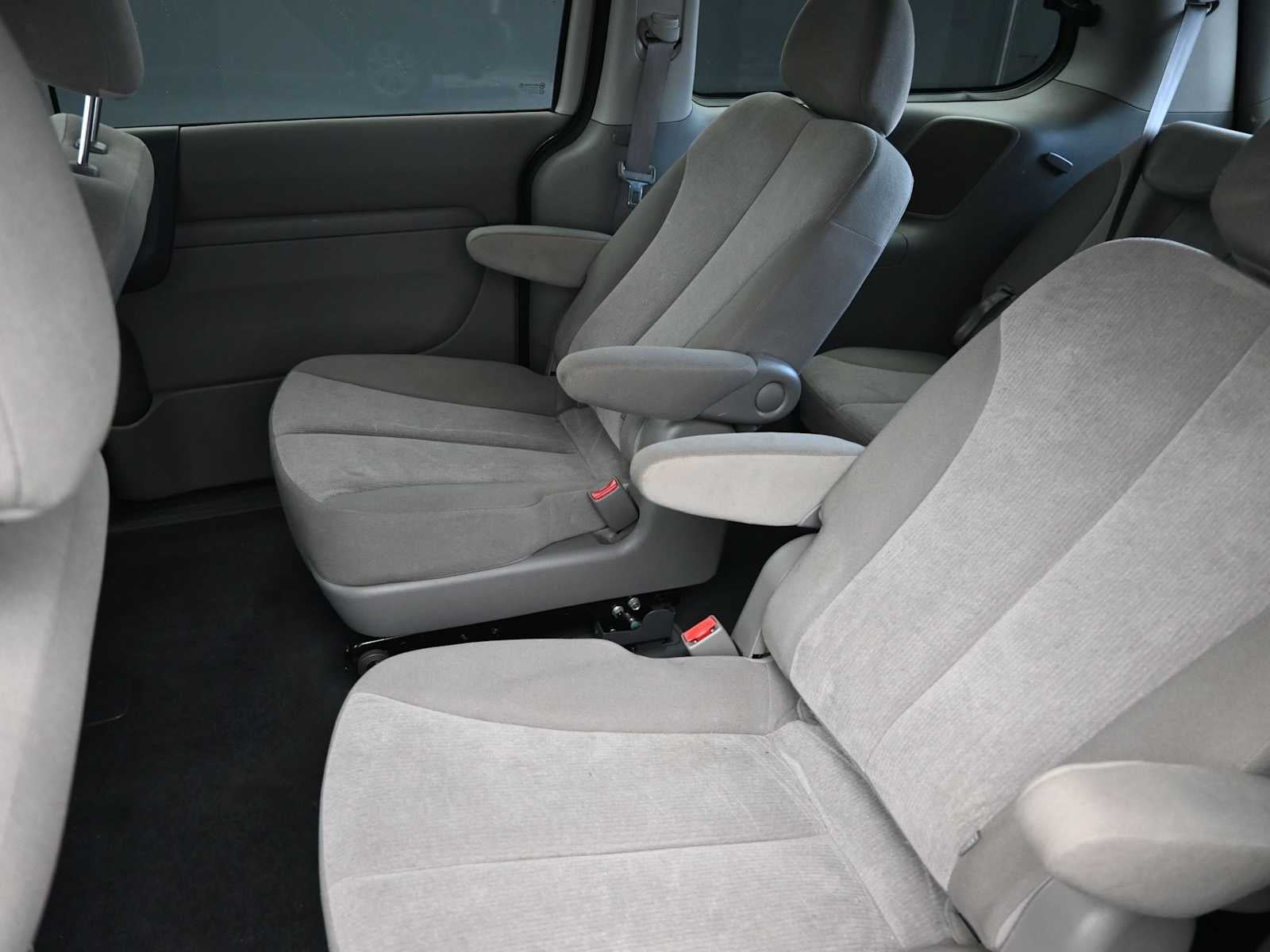 2012 Kia Sedona LX