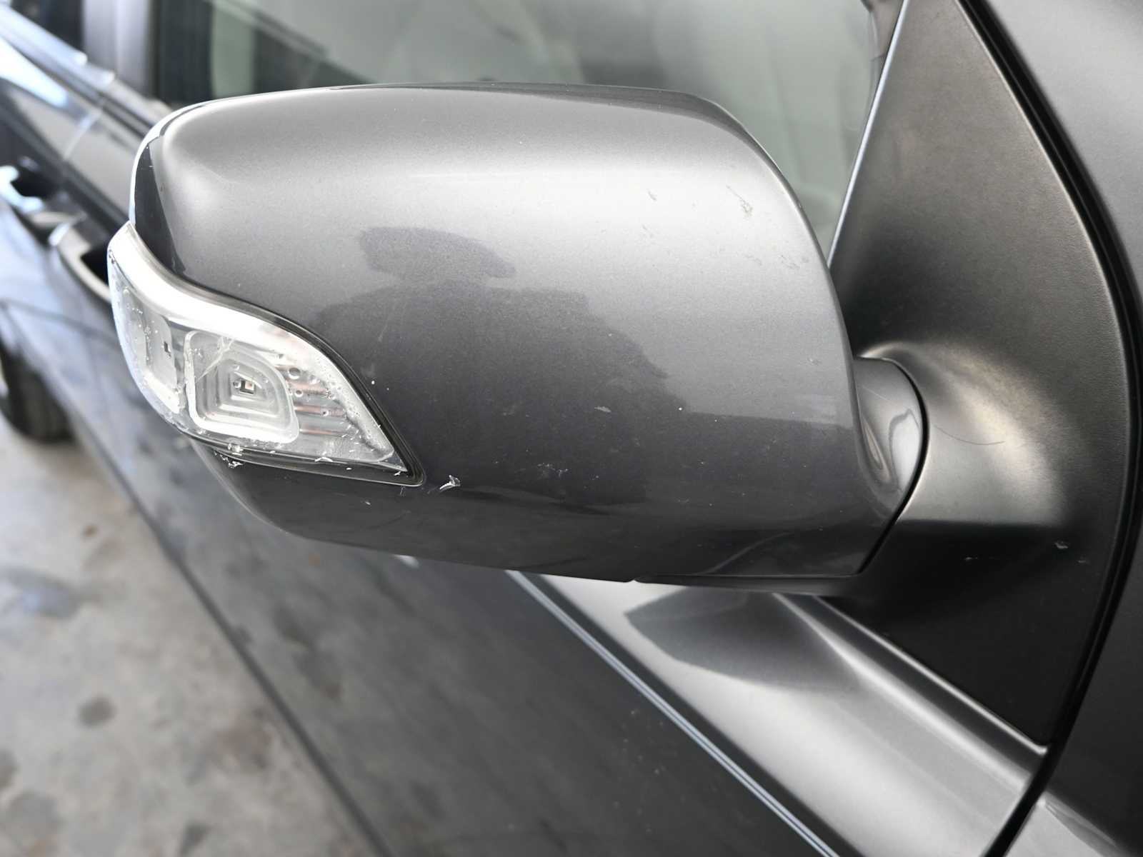 2012 Kia Sedona LX