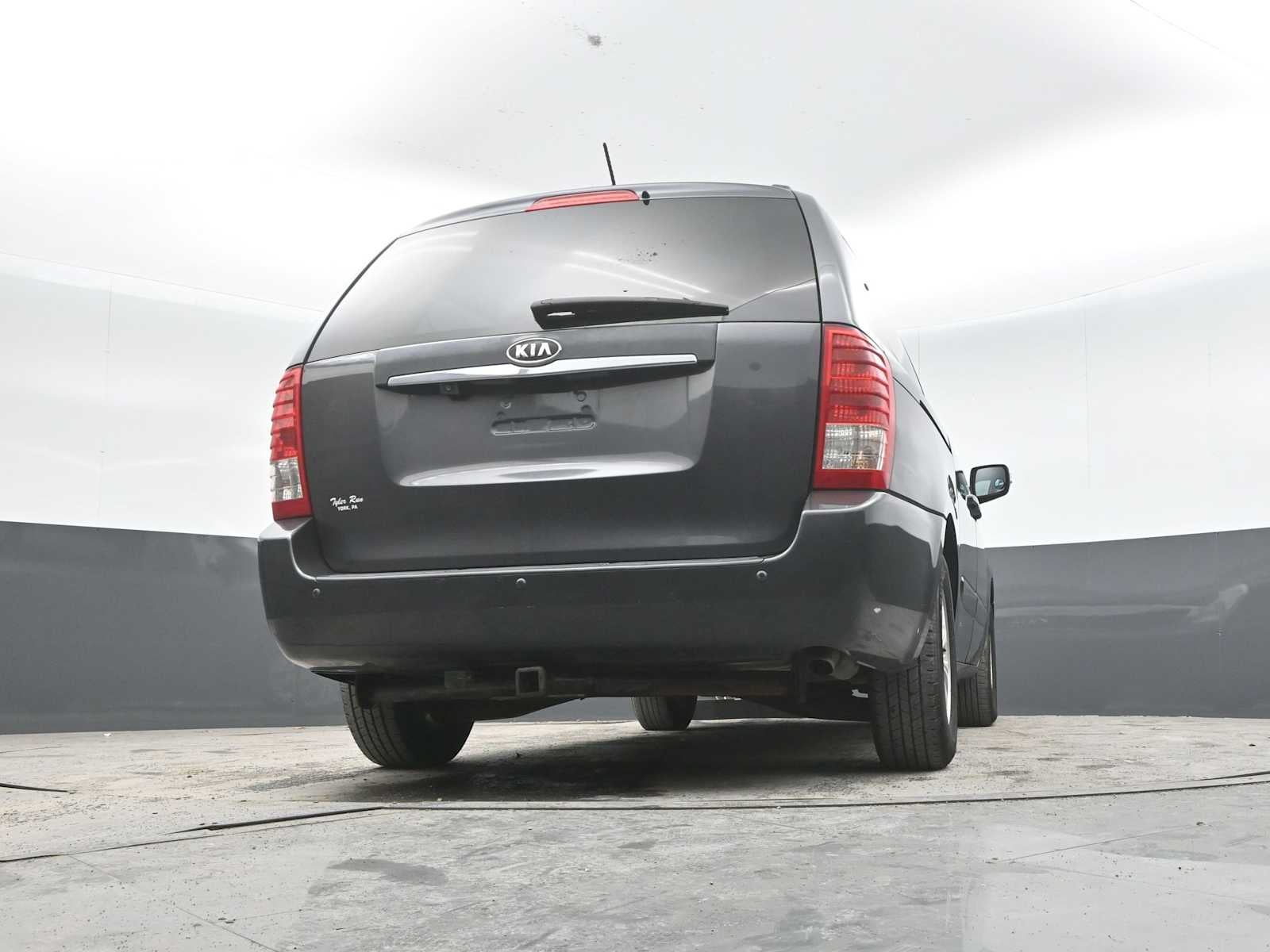2012 Kia Sedona LX