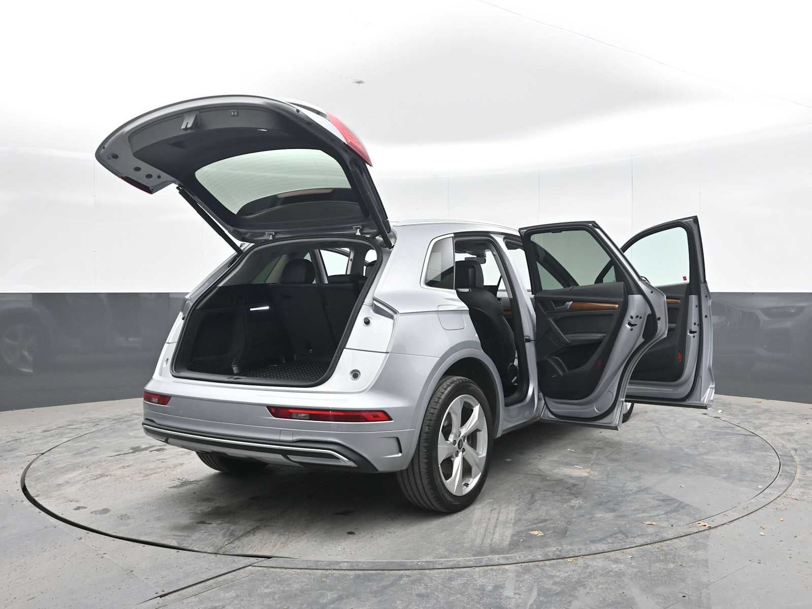 2021 Audi Q5 Premium Plus