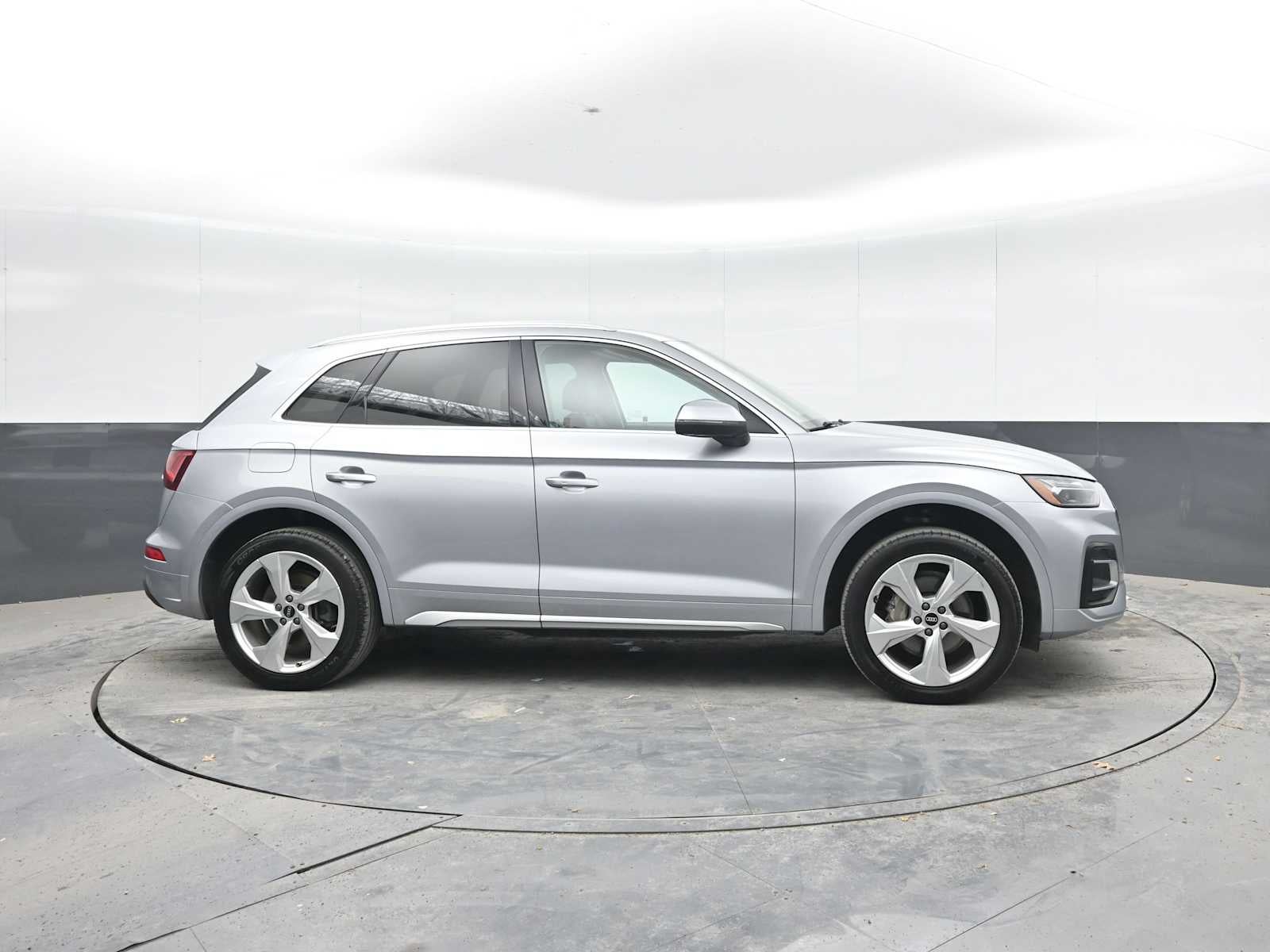 2021 Audi Q5 Premium Plus