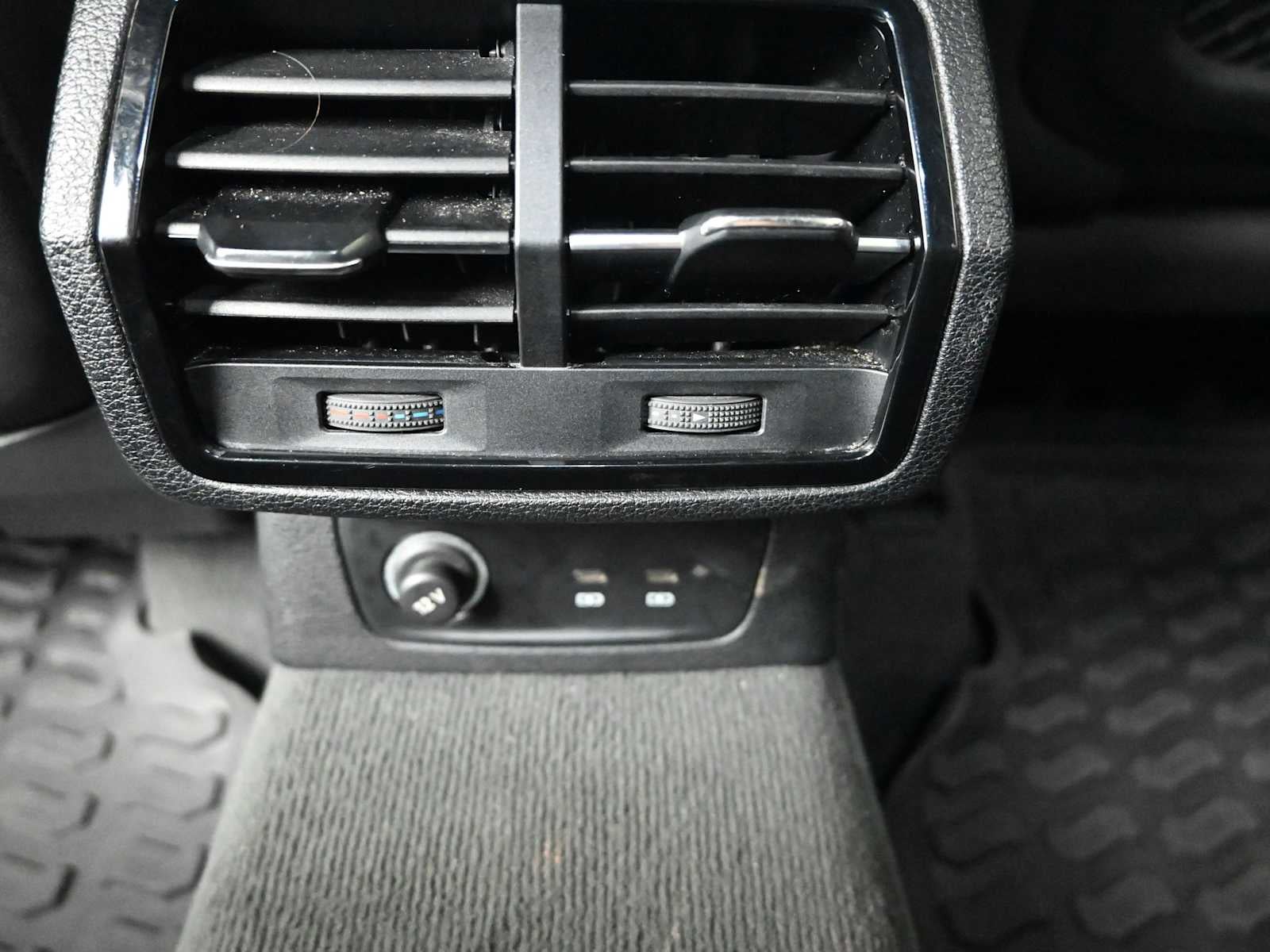 2022 Audi Q3 S line Premium