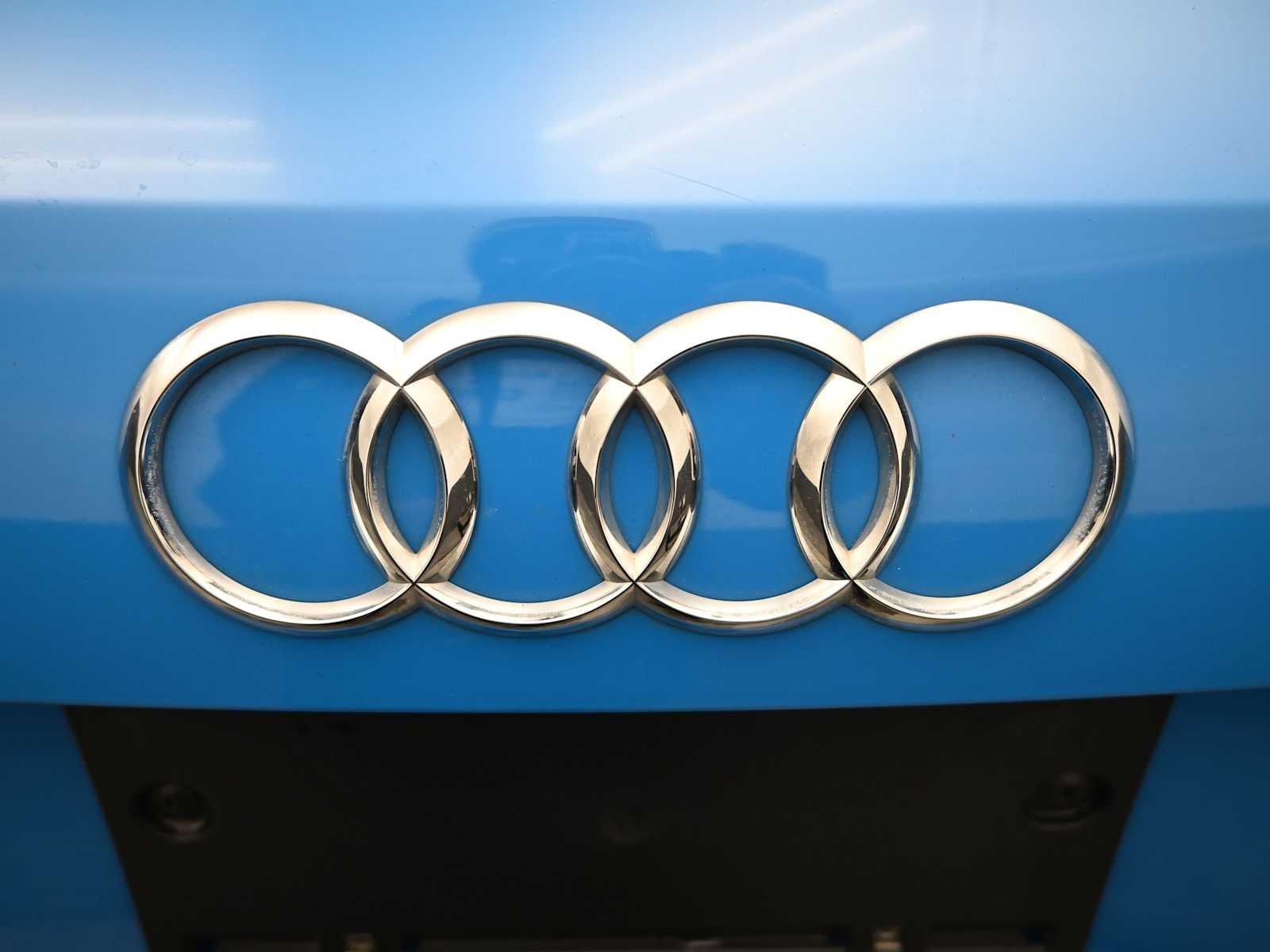 2022 Audi Q3 S line Premium