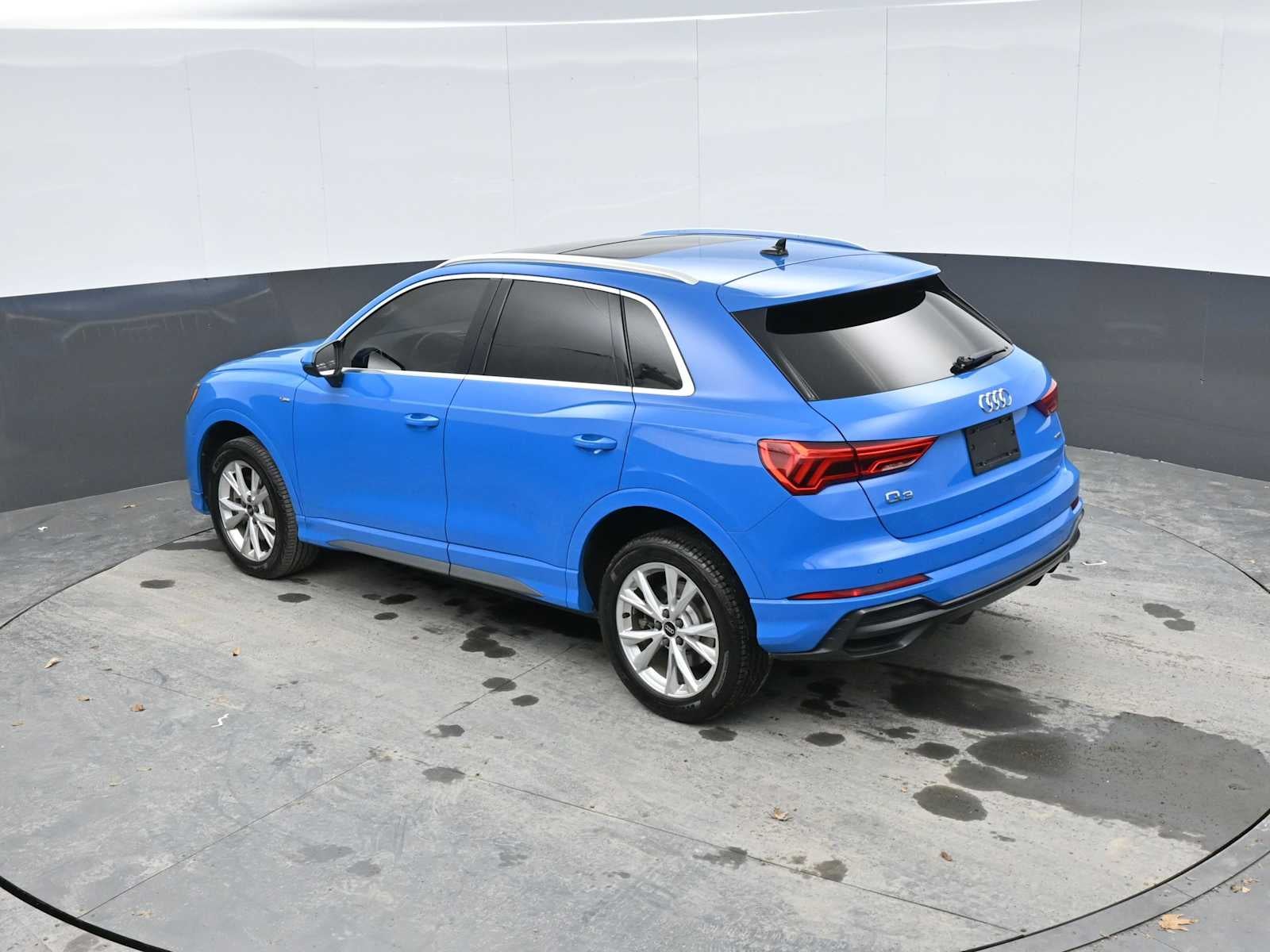 2022 Audi Q3 S line Premium