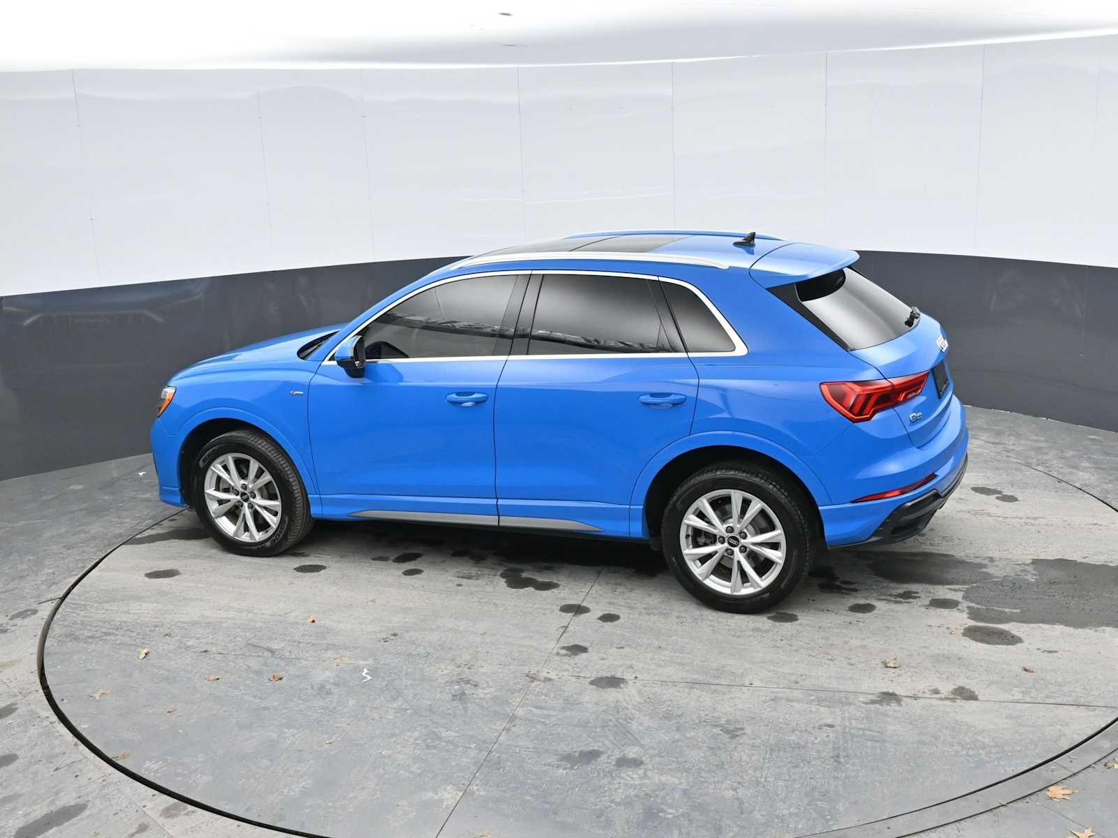 2022 Audi Q3 S line Premium