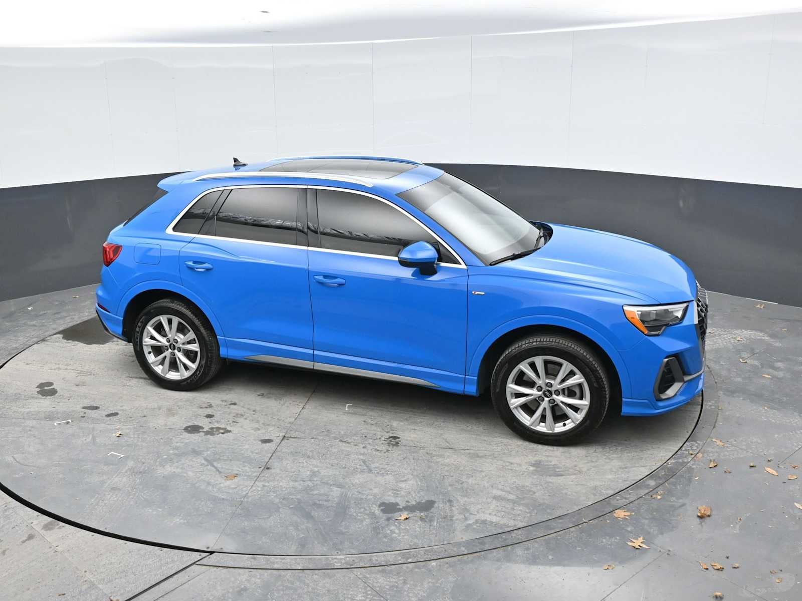 2022 Audi Q3 S line Premium