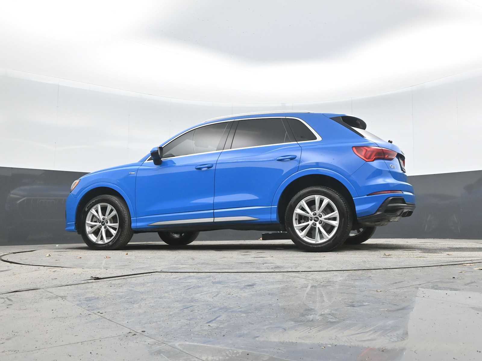 2022 Audi Q3 S line Premium