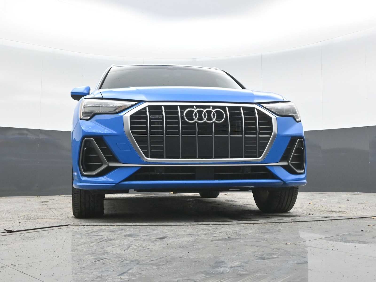 2022 Audi Q3 S line Premium